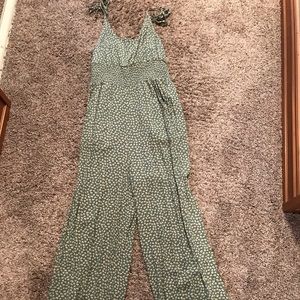 AE jumper with pockets